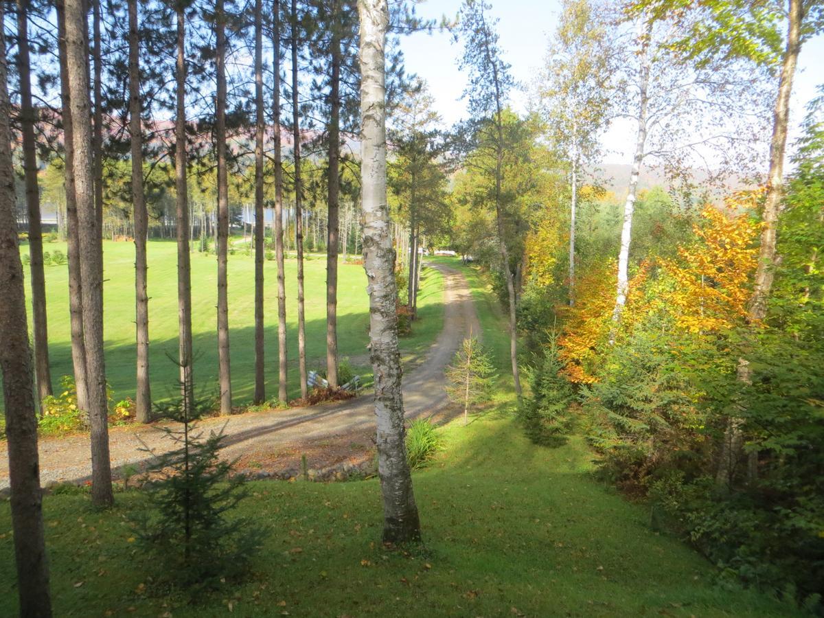 La Maison Sous Les Arbres Saint Roch de Mekinac Esterno foto